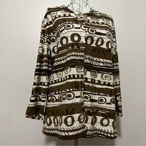 Onque Casuals brown/cream shirt w/snaps down front. Size: Large. Like new.